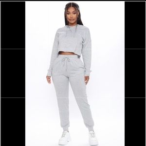 Fashion Nova - jogger set - heather grey